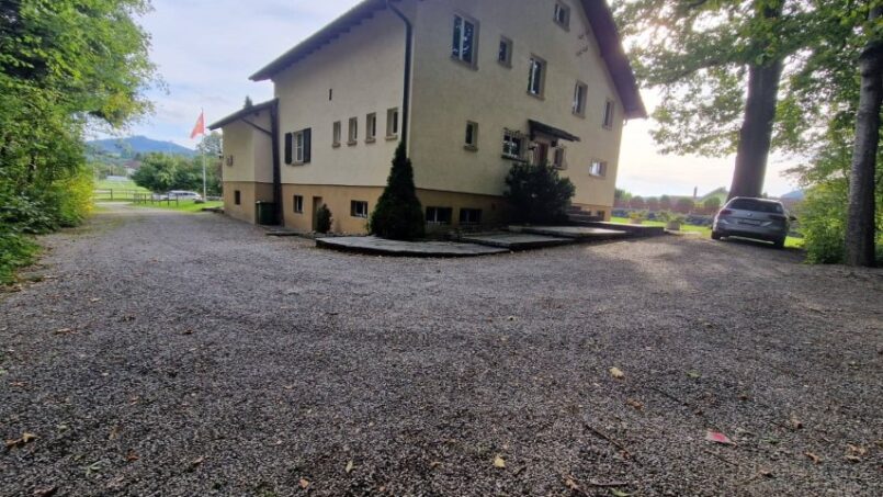 Gruppenunterkunft Jugendhaus Kobelhöhe Niederuzwil mit Parkmöglichkeit