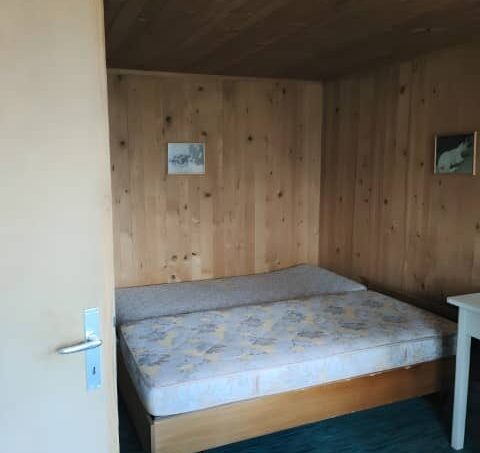 Gruppenhaus-Militärunterkunft-Alp-Scheidwegen-Boltigen-Betten