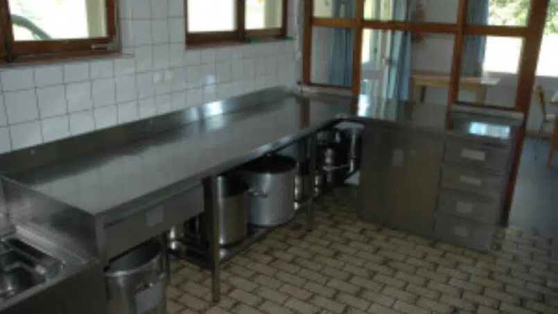 Edelstahlküche im Gruppenhaus Sunneheim in Wyssachen
