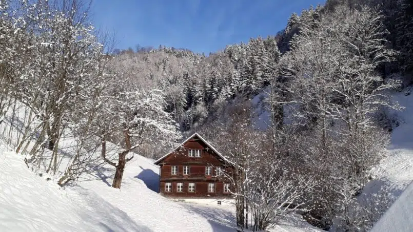 Gruppenunterkunft Haus Storchenegg im Schnee Steg Tösstal
