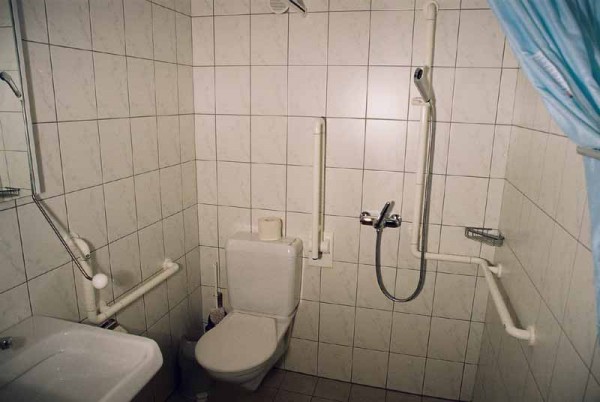 Gruppenunterkunft Adelboden Badezimmer in Haris Chalets Nr1-6