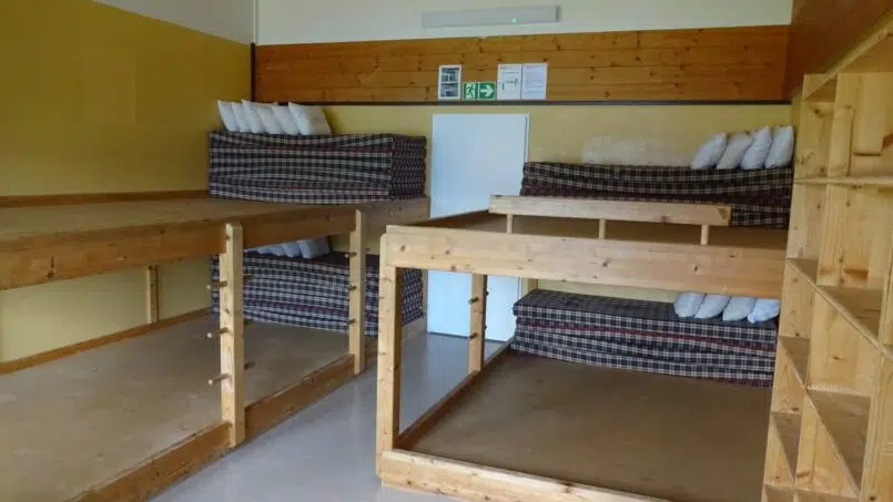 Gruppenunterkunft Jugend- und Ferienheim Dormen Horw - Stockbetten im Zimmer