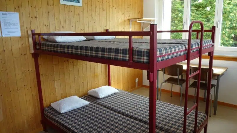 Gruppenunterkunft- Jugend- und Ferienheim Dormen Horw - Etagenbett im Zimmer
