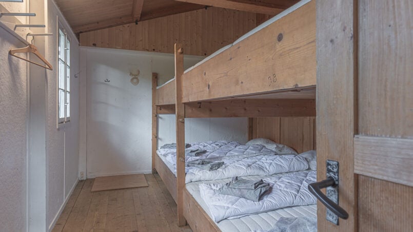 Gruppenhaus Berghaus Niederhorn Beatenberg Zimmer mit Stockbetten